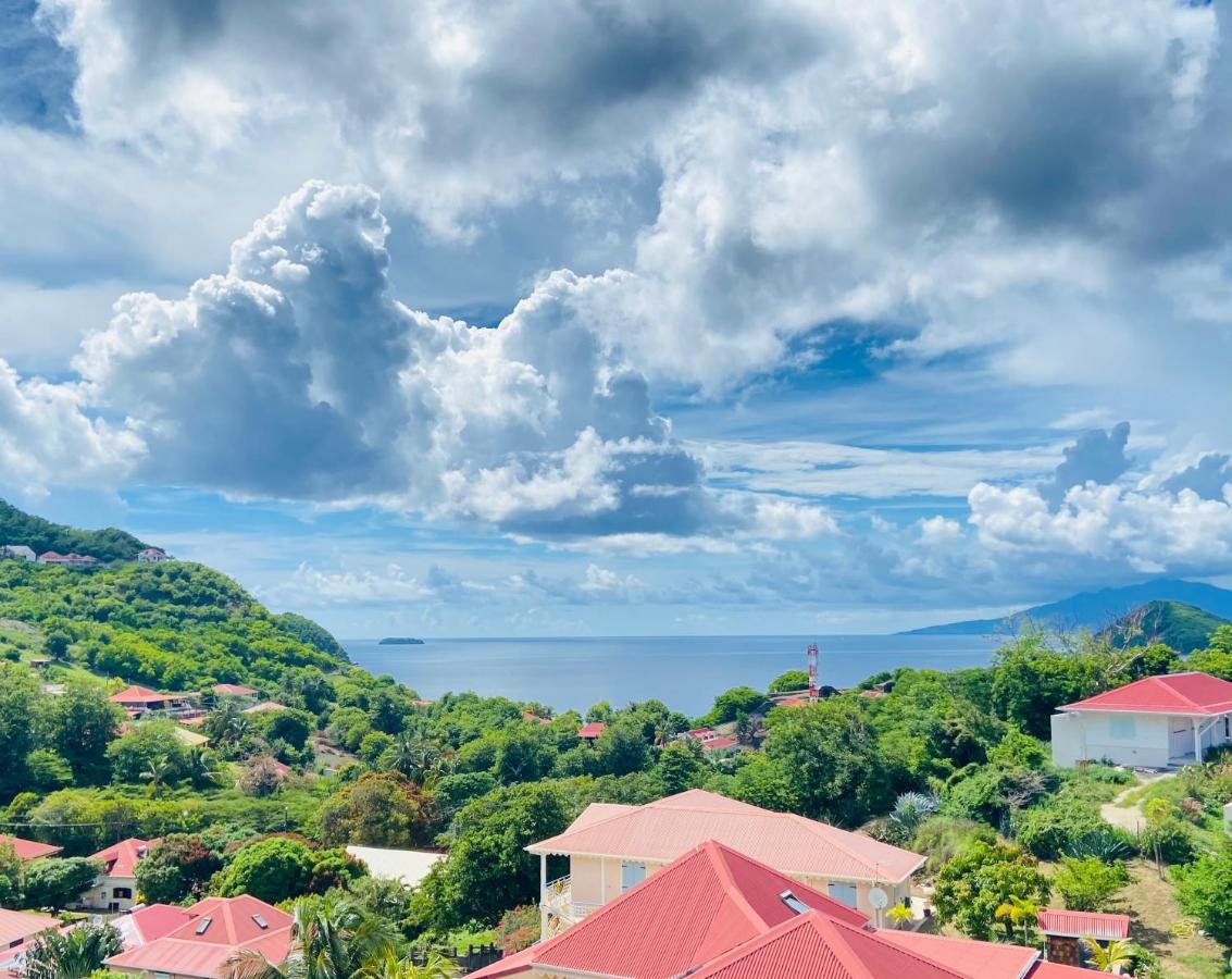Ti Karet - Charmant Logement Avec Jacuzzi Et Vue Mer Terre-De-Haut Kültér fotó